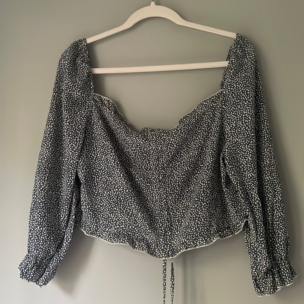 long sleeve crop top